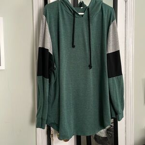 Long sleeve hooded shirt